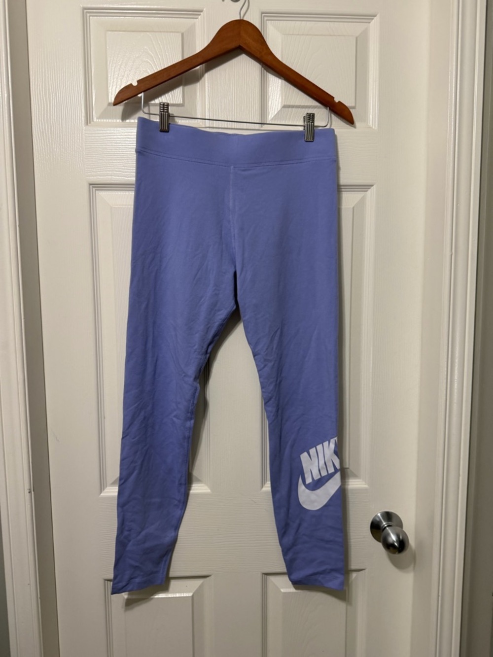 Nike womens tight fit high rise leggings size large nwt